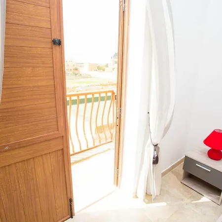 Miki's House Gozo Homestay *