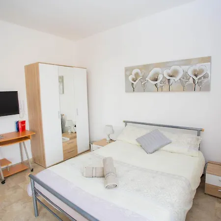 Miki's House Gozo Homestay Gharb (Gozo)