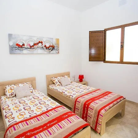 Miki's House Gozo Għarb